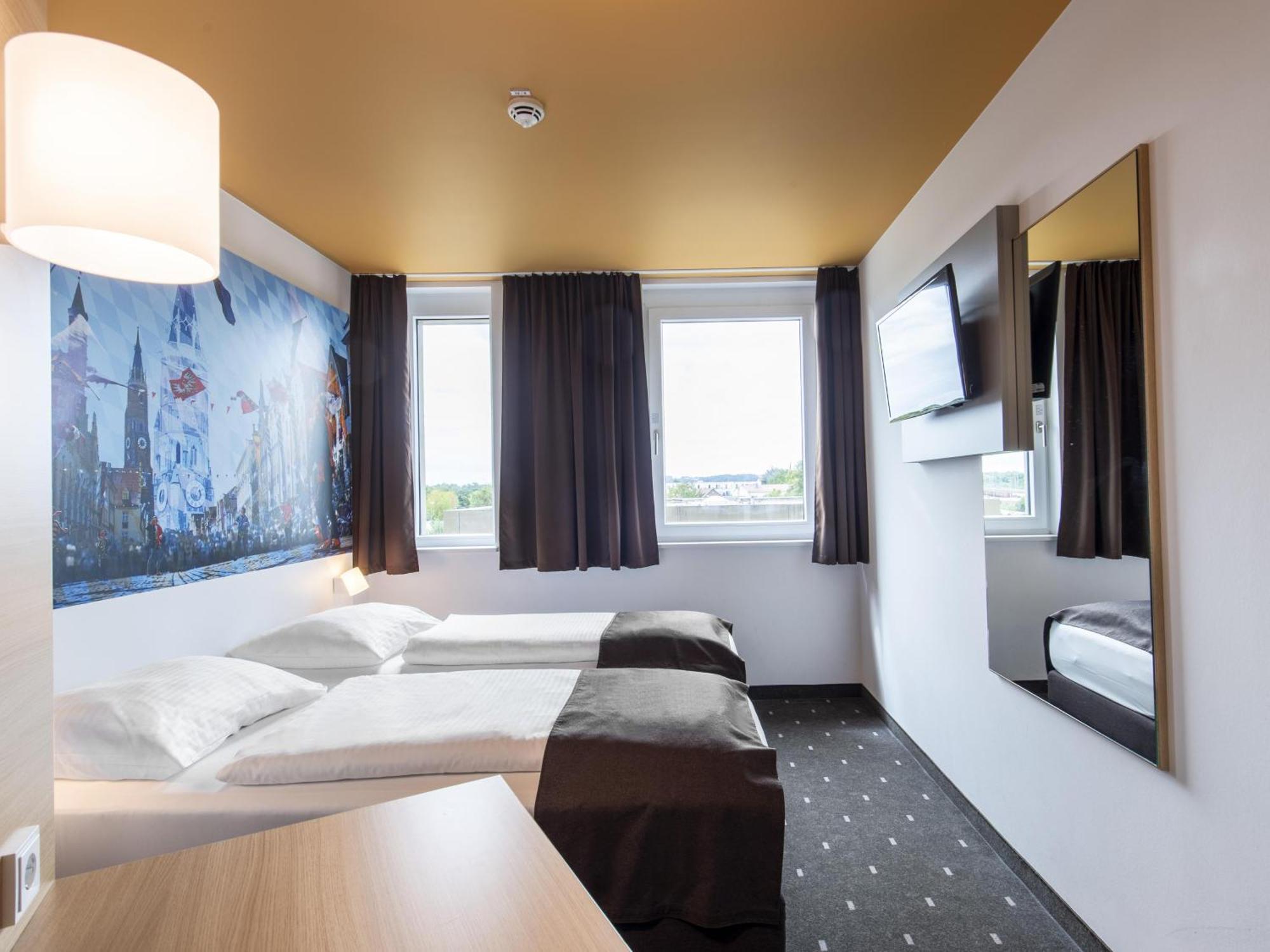 B&B Hotel לנדשט מראה חיצוני תמונה